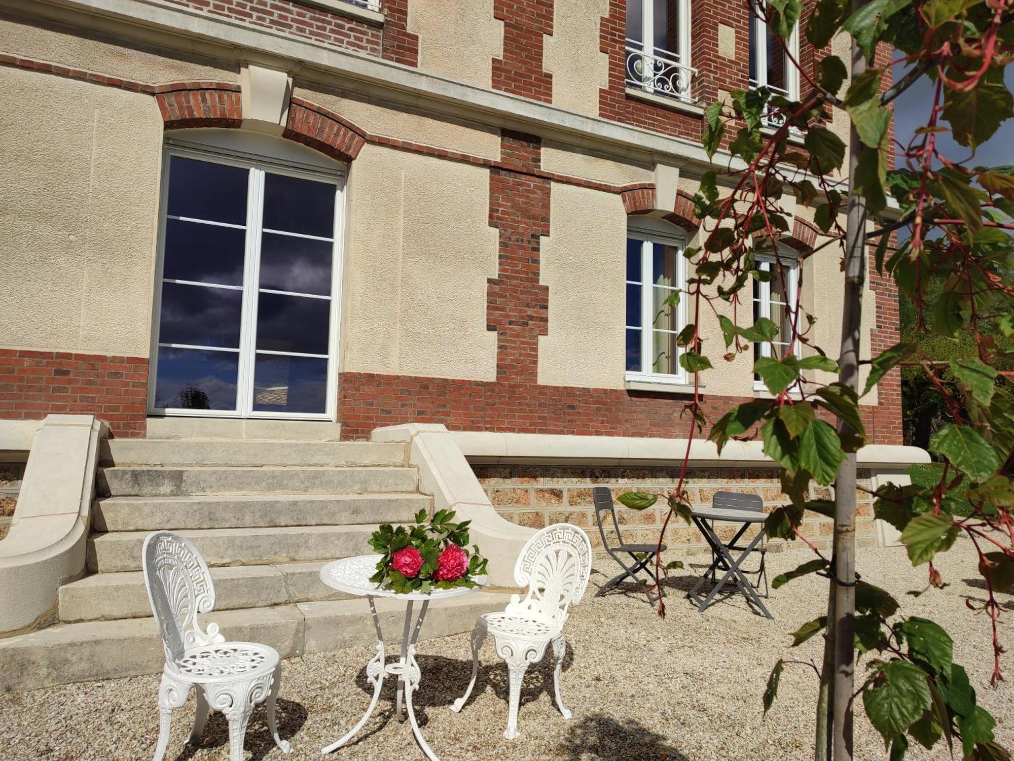 Demeure De La Garenne Bed and Breakfast Montmirail  Buitenkant foto