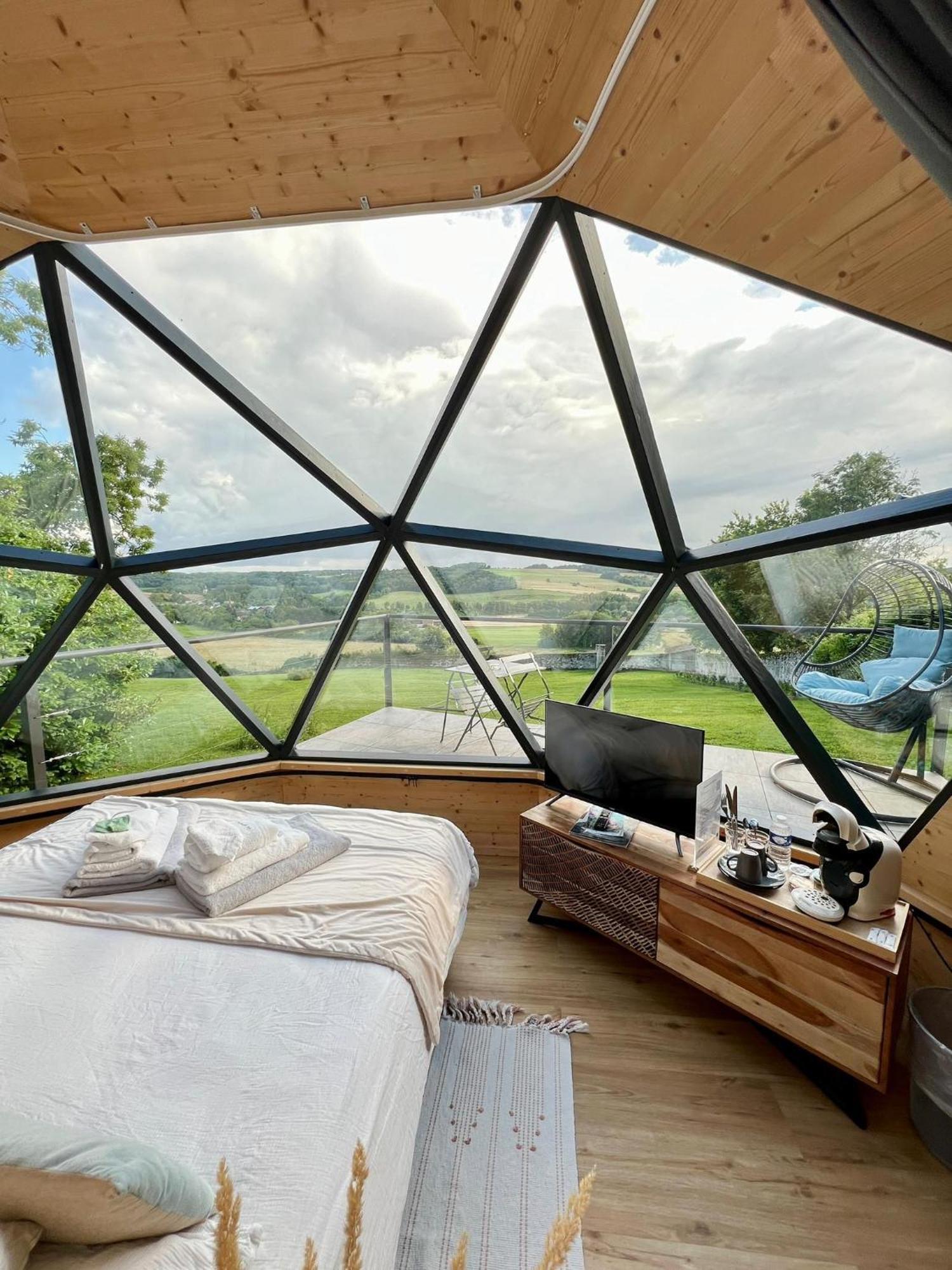 Demeure De La Garenne Bed and Breakfast Montmirail  Buitenkant foto